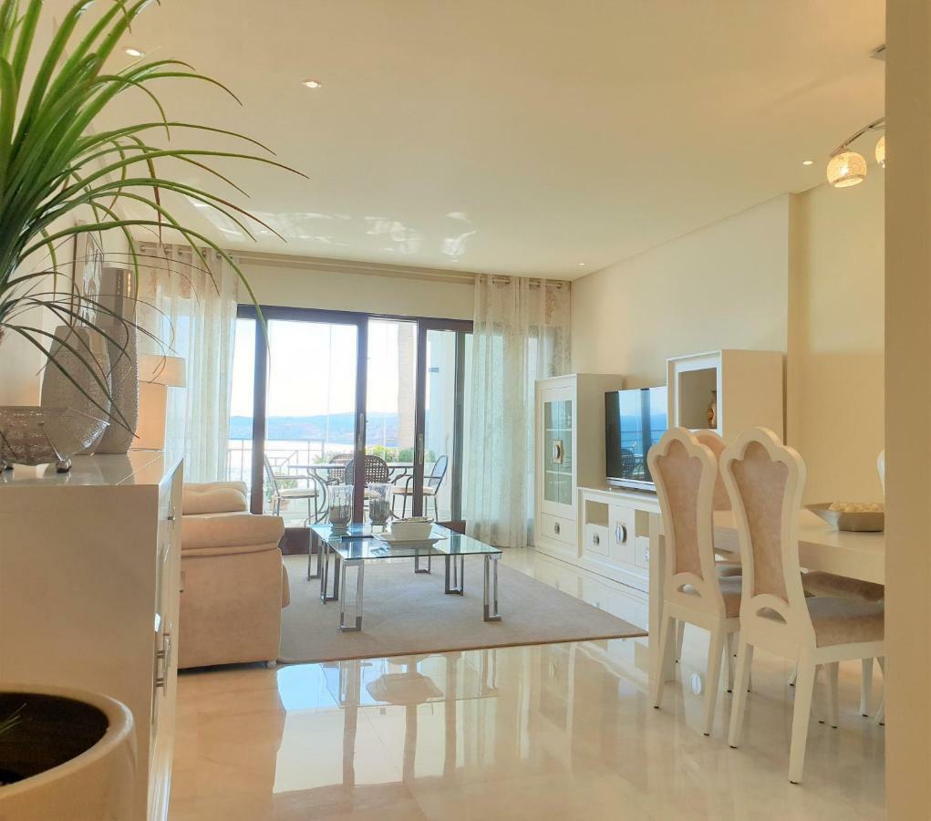 Luxury Apartment Frontal To The Sea In Estepona Doncella Beach Exterior foto