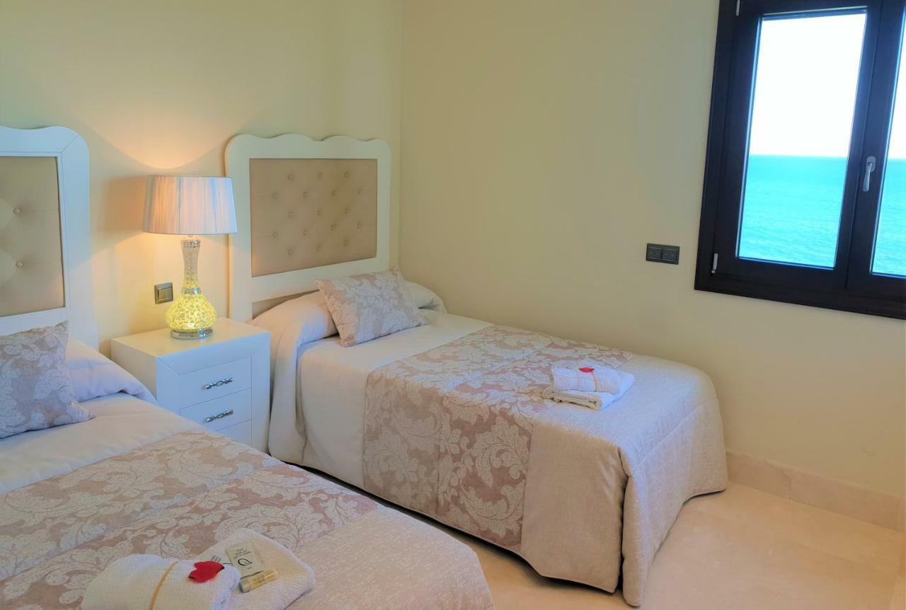 Luxury Apartment Frontal To The Sea In Estepona Doncella Beach Exterior foto