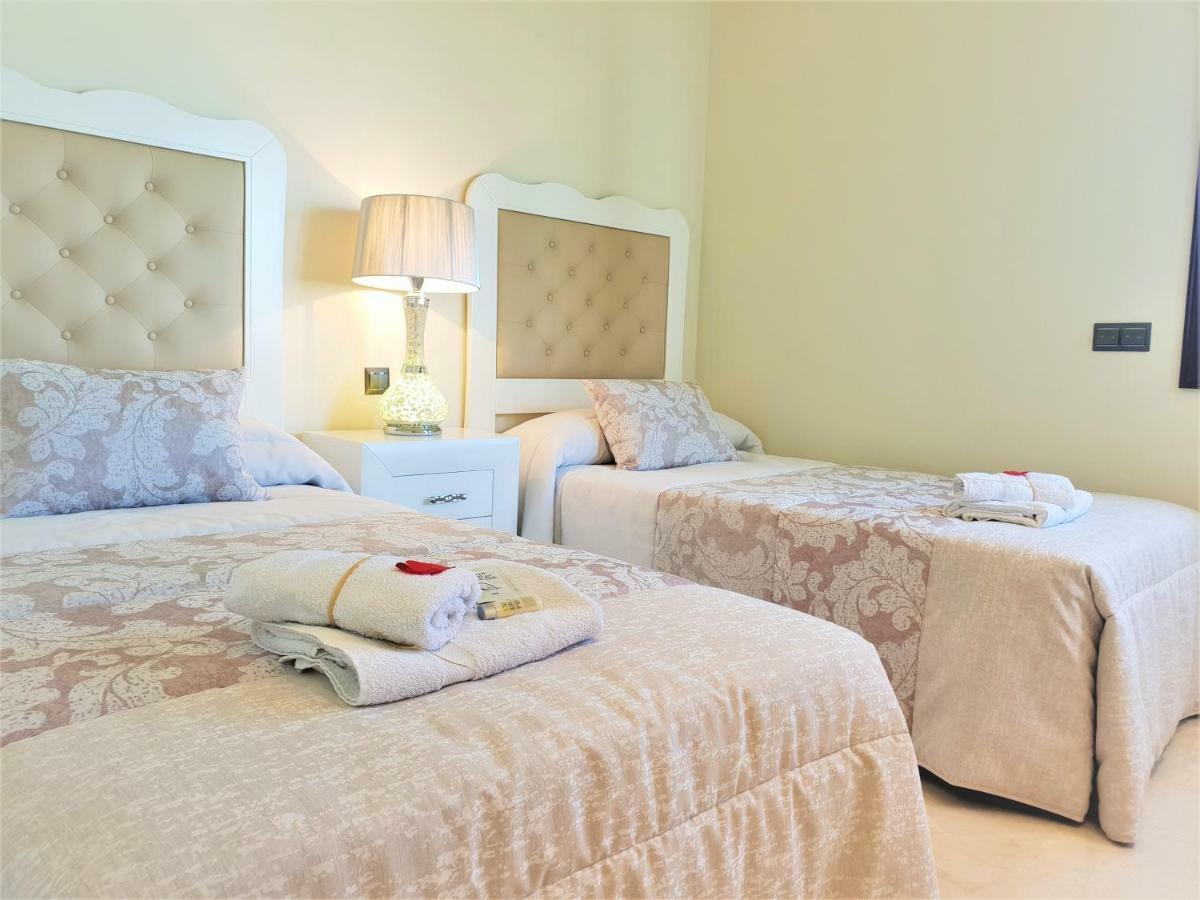 Luxury Apartment Frontal To The Sea In Estepona Doncella Beach Exterior foto
