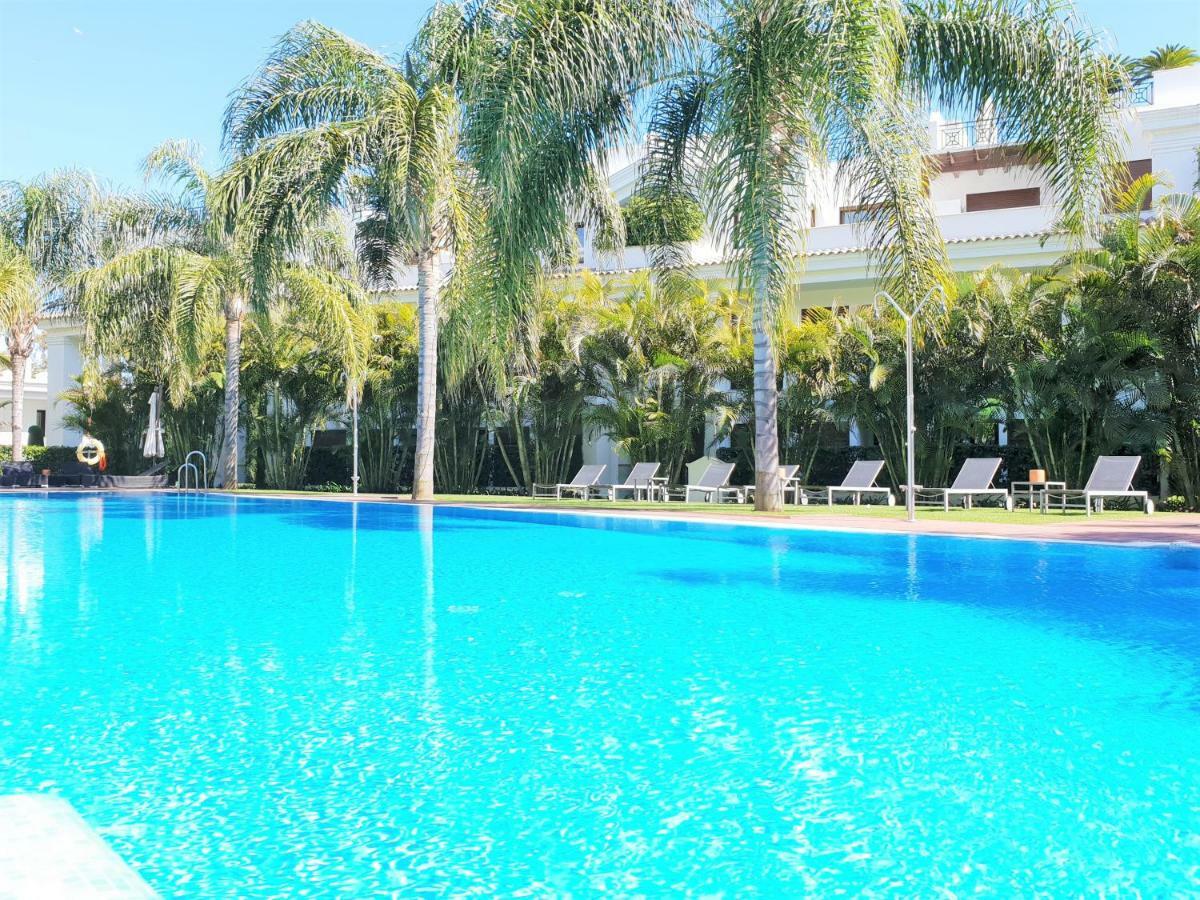 Luxury Apartment Frontal To The Sea In Estepona Doncella Beach Exterior foto