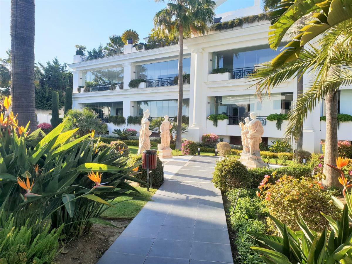 Luxury Apartment Frontal To The Sea In Estepona Doncella Beach Exterior foto