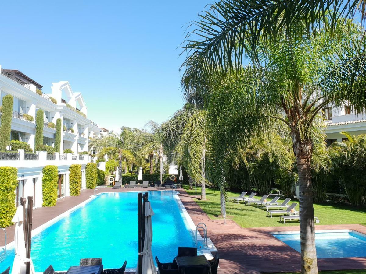 Luxury Apartment Frontal To The Sea In Estepona Doncella Beach Exterior foto