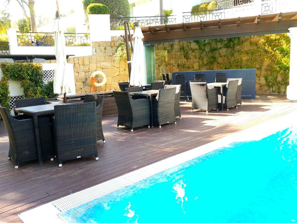 Luxury Apartment Frontal To The Sea In Estepona Doncella Beach Exterior foto